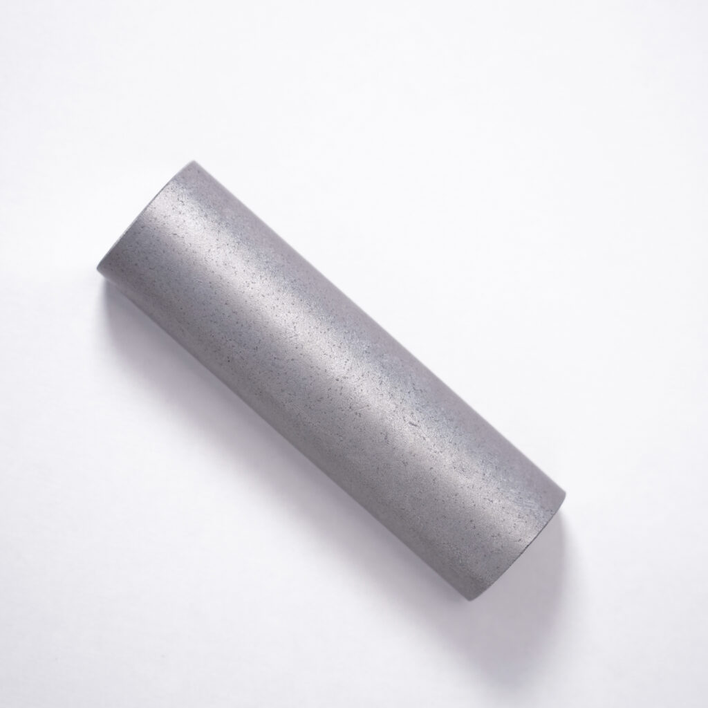 EF083 - Aluminum UNI-Well Dark_ELMES FINISH