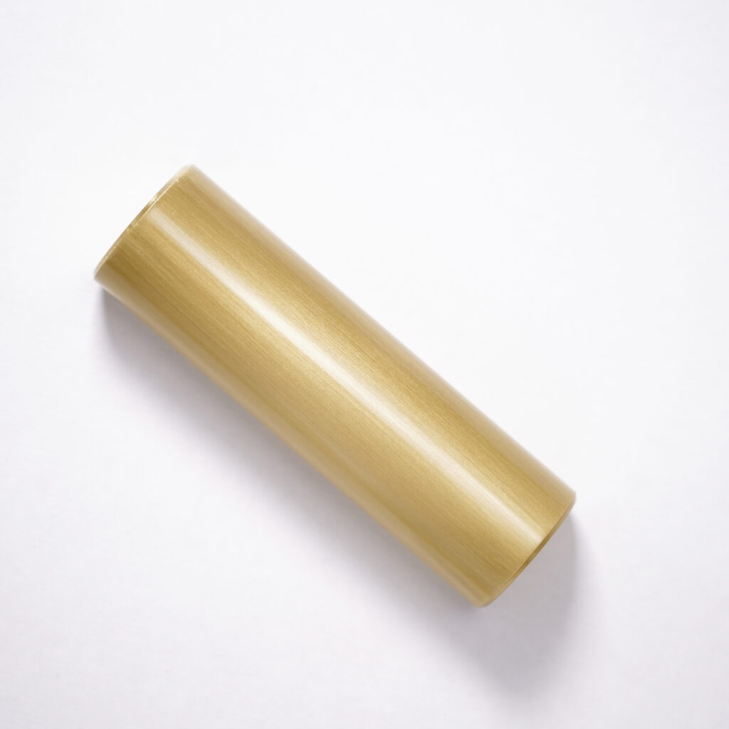 EF091 - Brass Hairline_ELMES FINISH